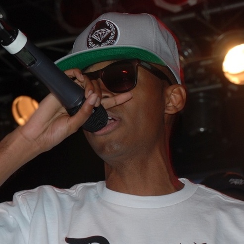 SL Jones performing onstage at A3C in 2011
